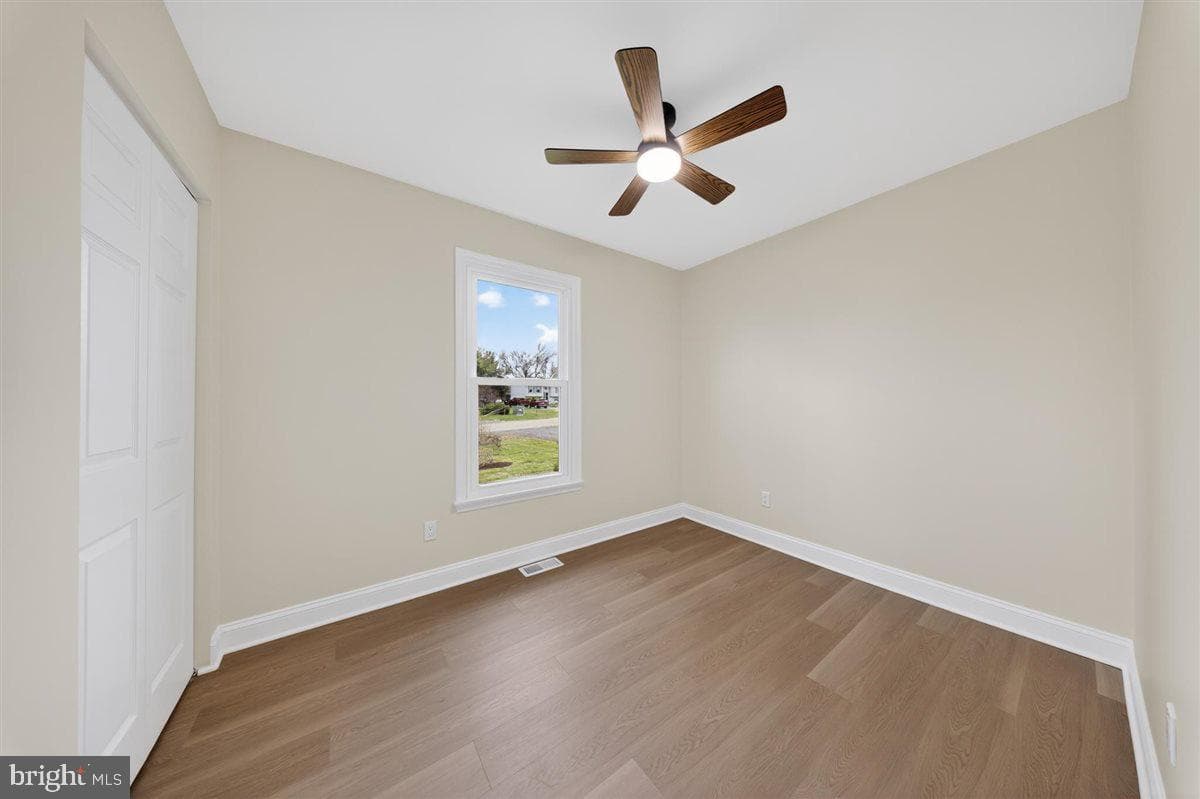 148 Windmill Road photo 16