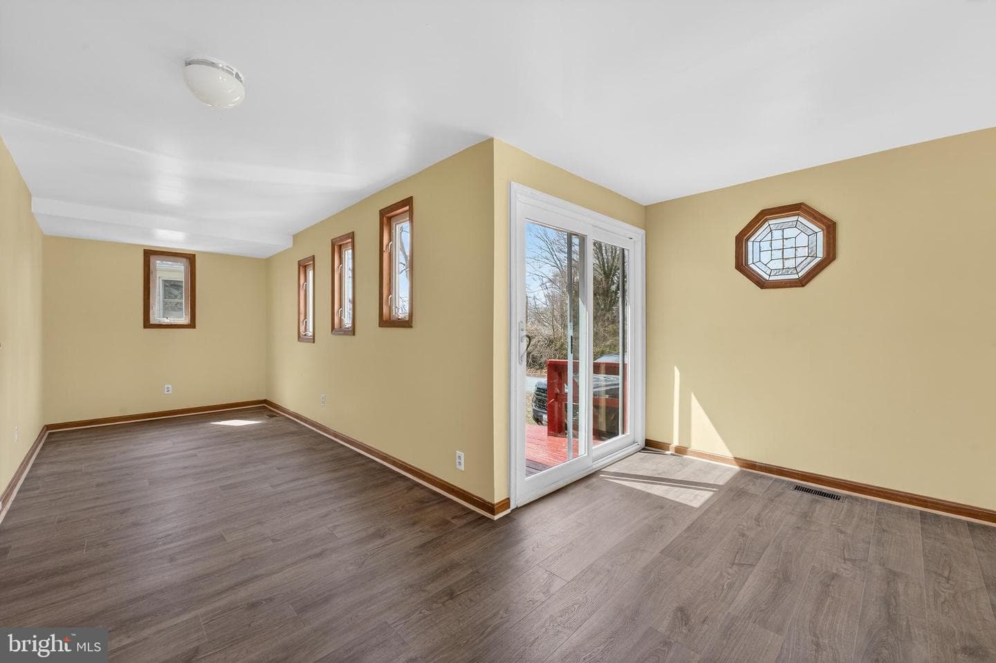 76 Park Drive photo 7