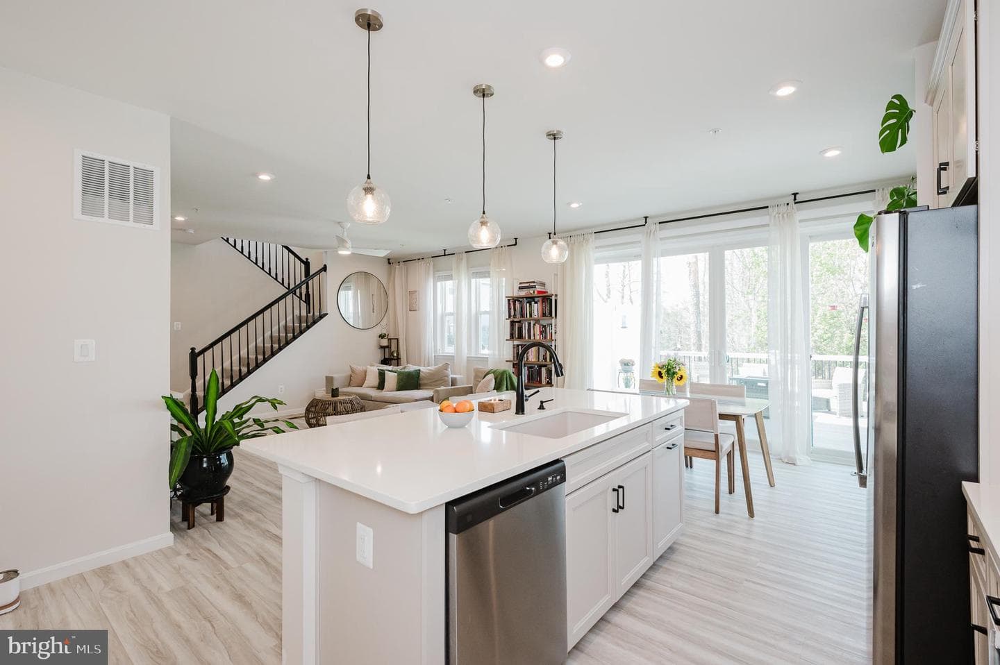 336 Bay Club Parkway, North East