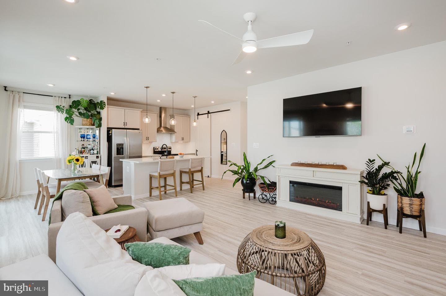 336 Bay Club Parkway, North East