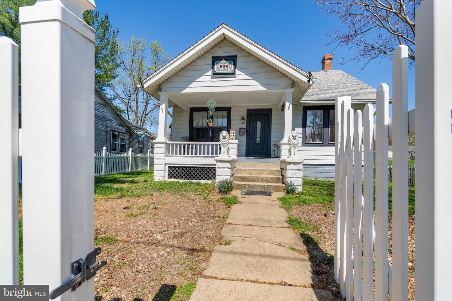313 E Cecil Avenue photo 35