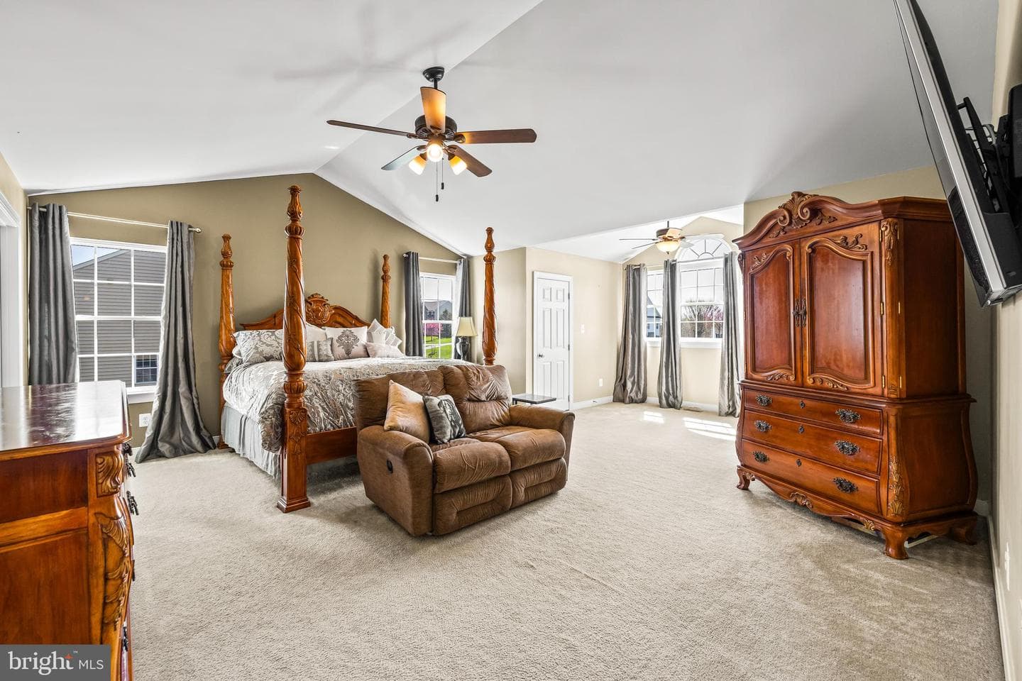111 Antego Drive photo 38