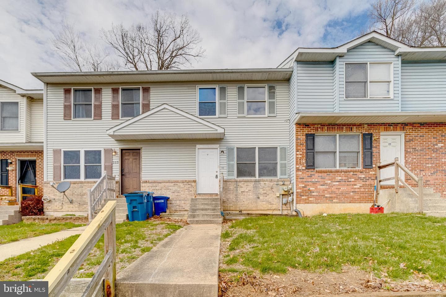 162 E Village Road