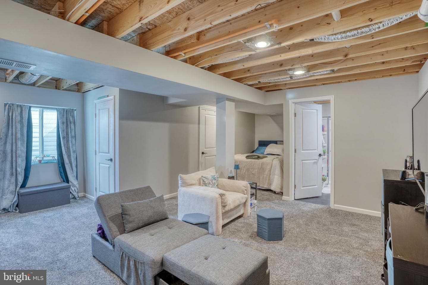 5 Olive Way photo 26