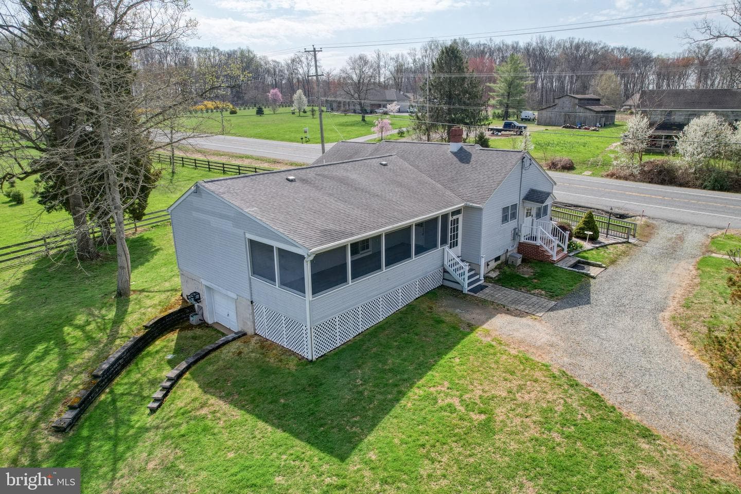 3123 Telegraph Road photo 11