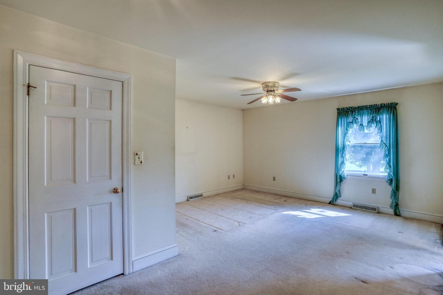 3123 Telegraph Road photo 34