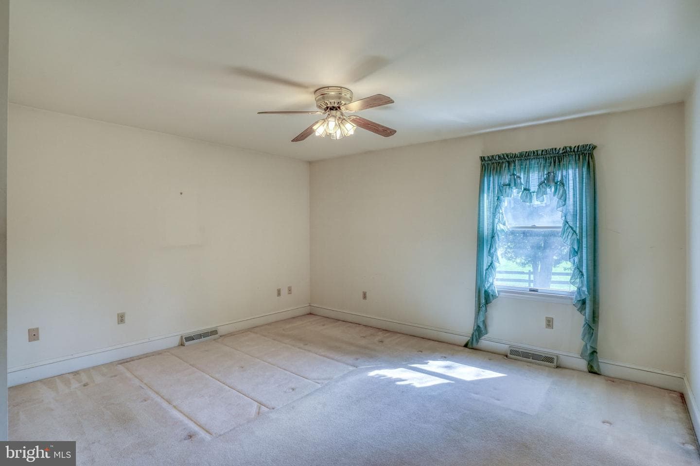 3123 Telegraph Road photo 35