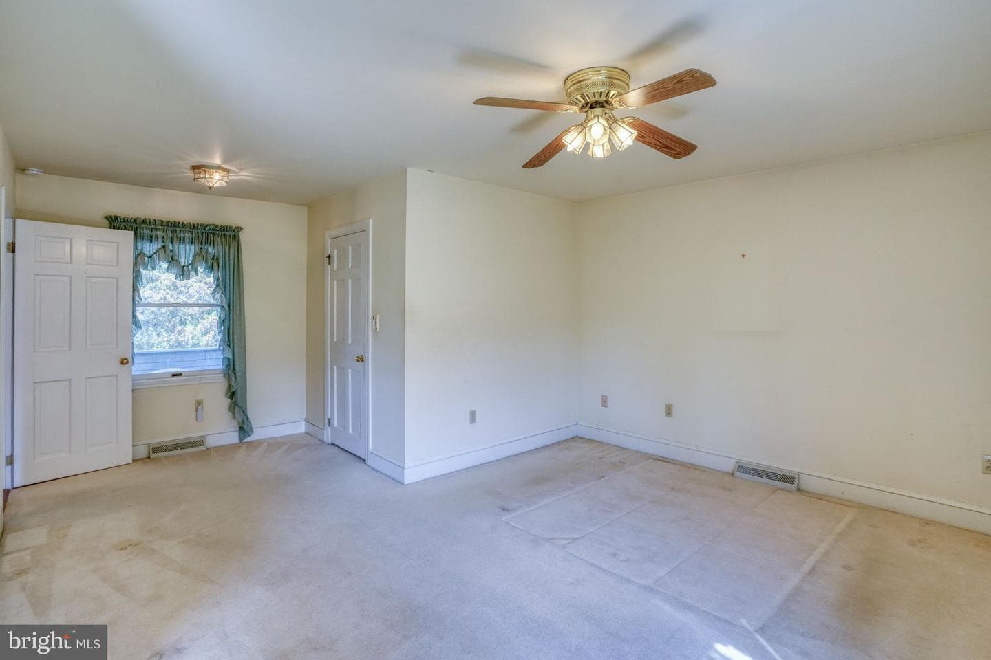3123 Telegraph Road photo 37