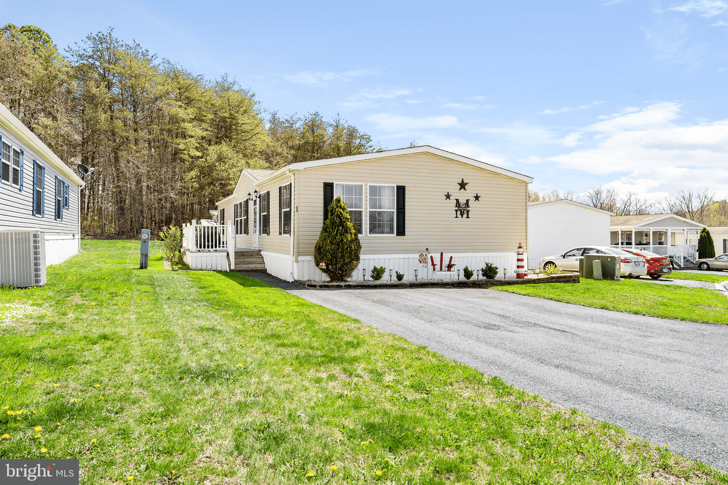 53 Queen Eleanor Drive, Elkton