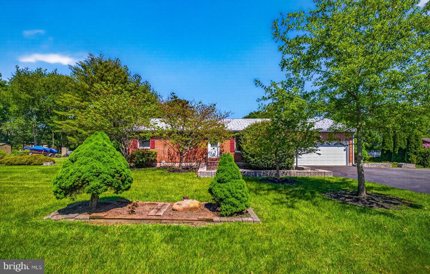 105 Brantwood Drive photo 35