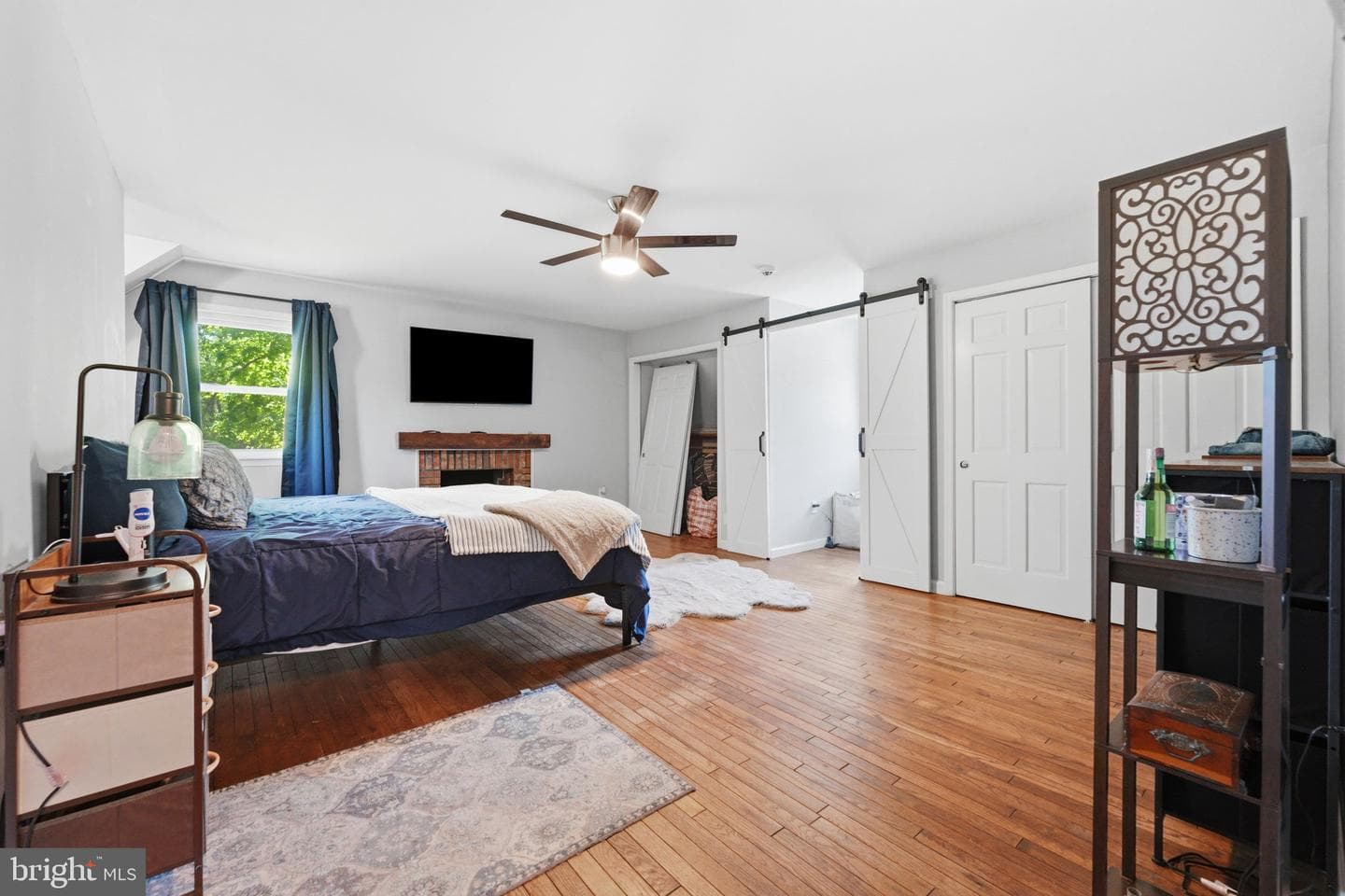 18 E Brook Knoll Road photo 32
