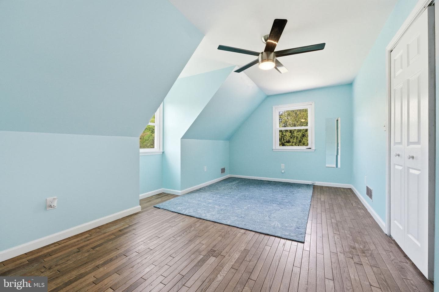18 E Brook Knoll Road photo 37