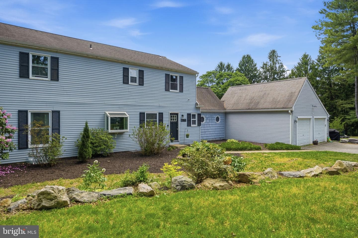 18 E Brook Knoll Road photo 6