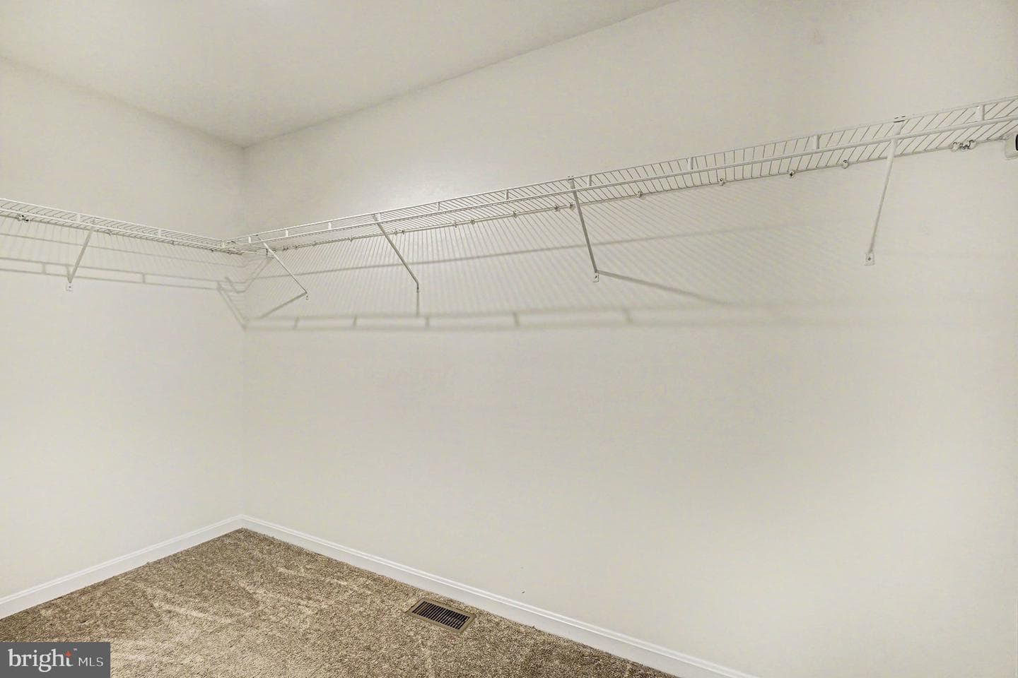 414 Charlestown Crossing Boulevard photo 22