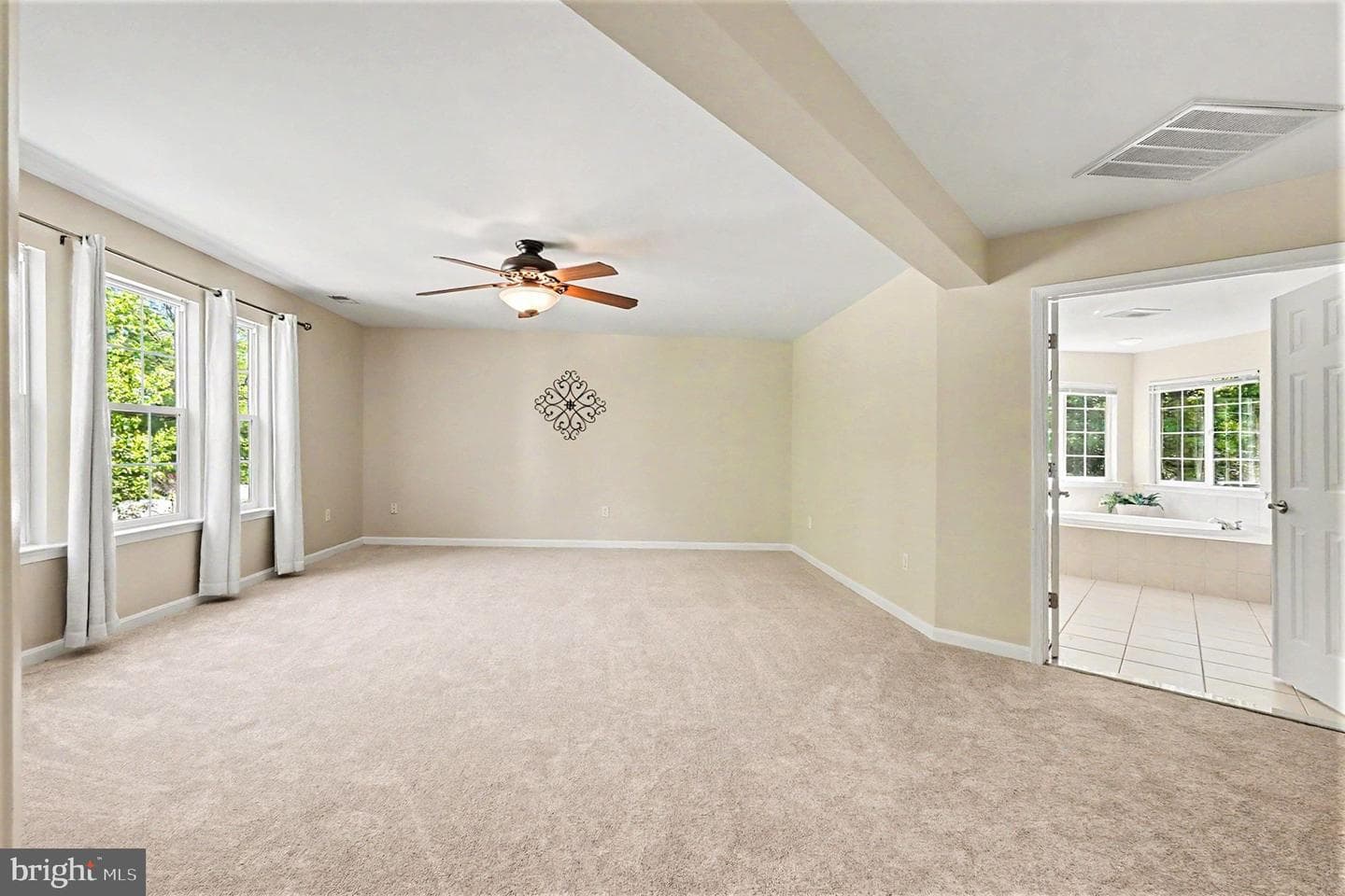 19 Crescent Links Drive photo 28