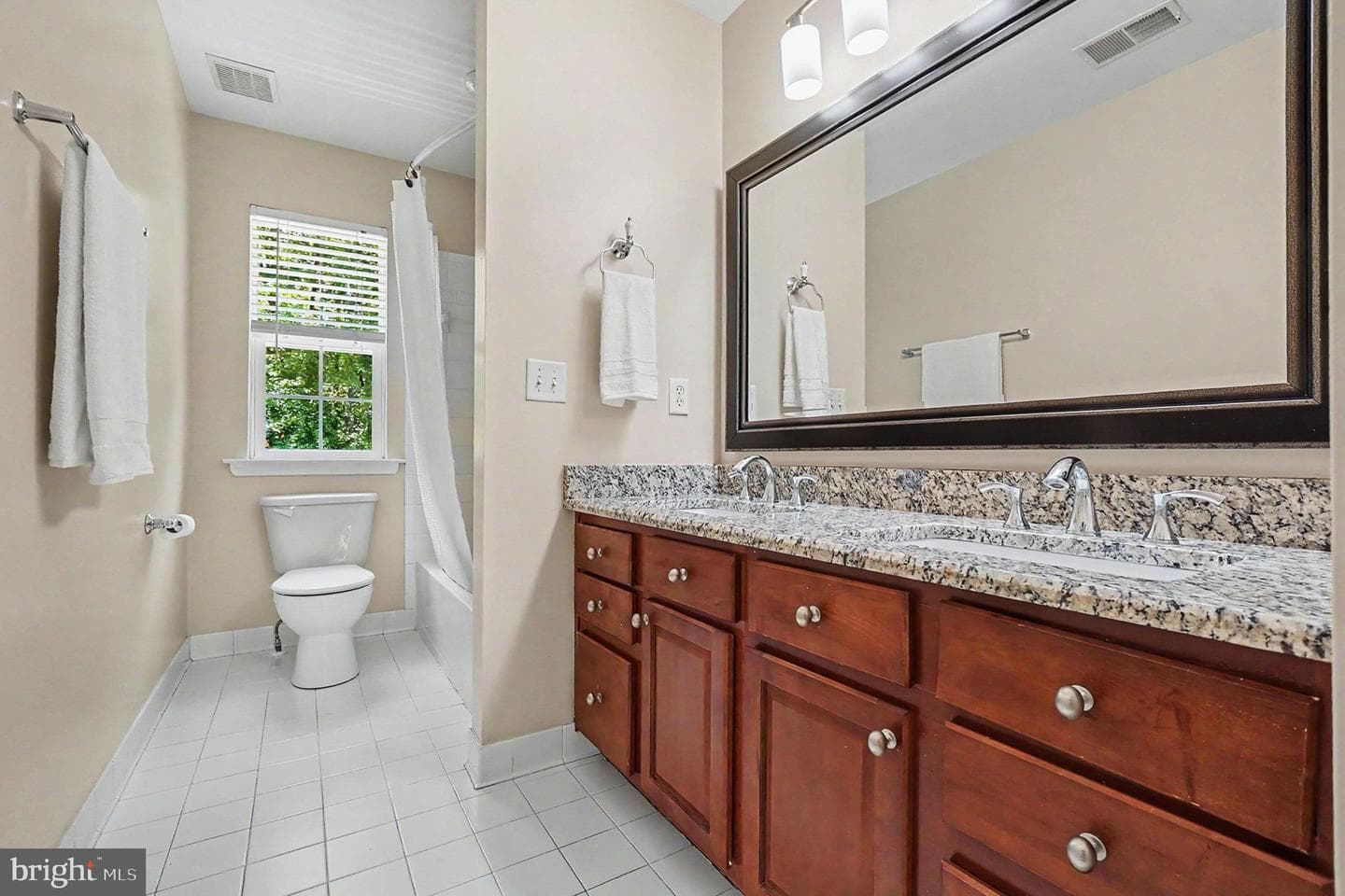 19 Crescent Links Drive photo 44