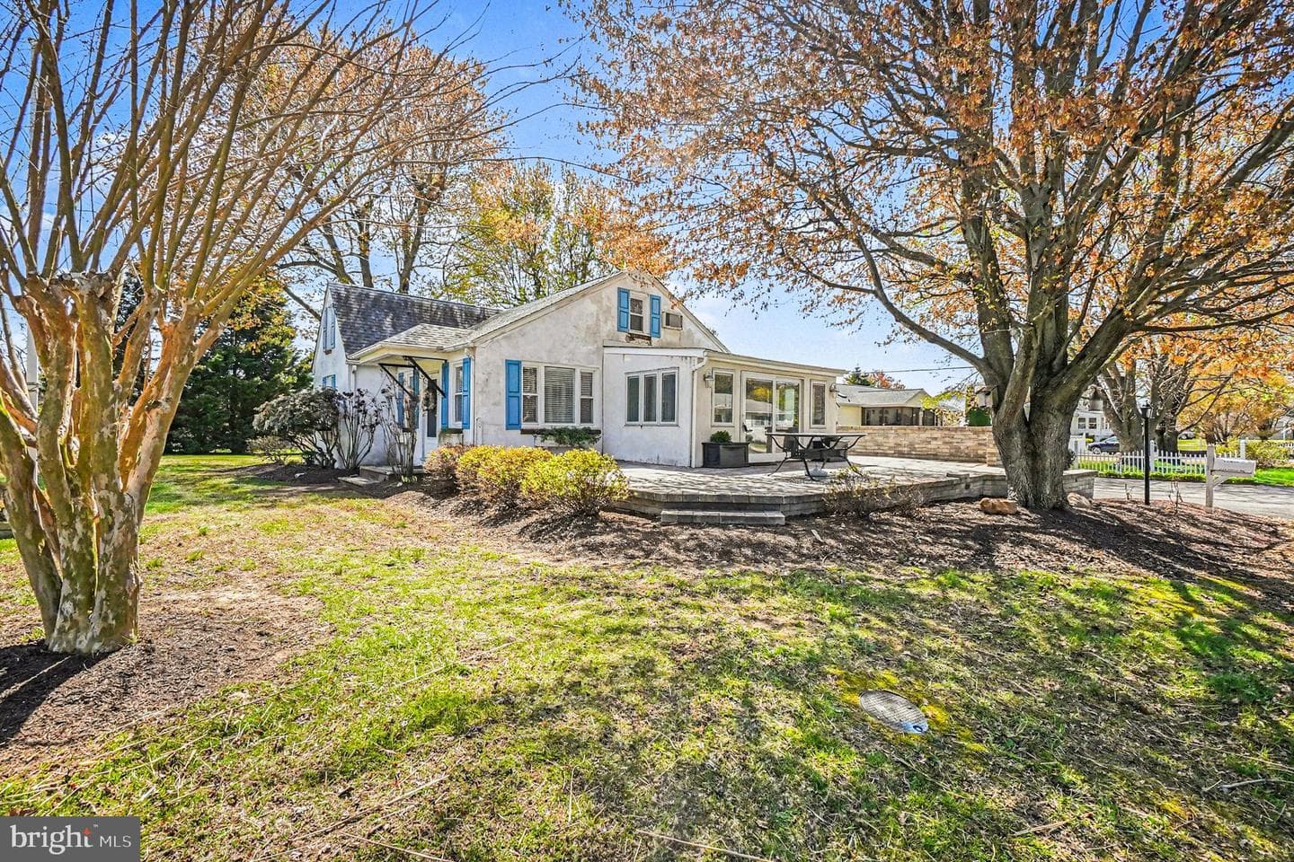 112 Midway Drive photo 4