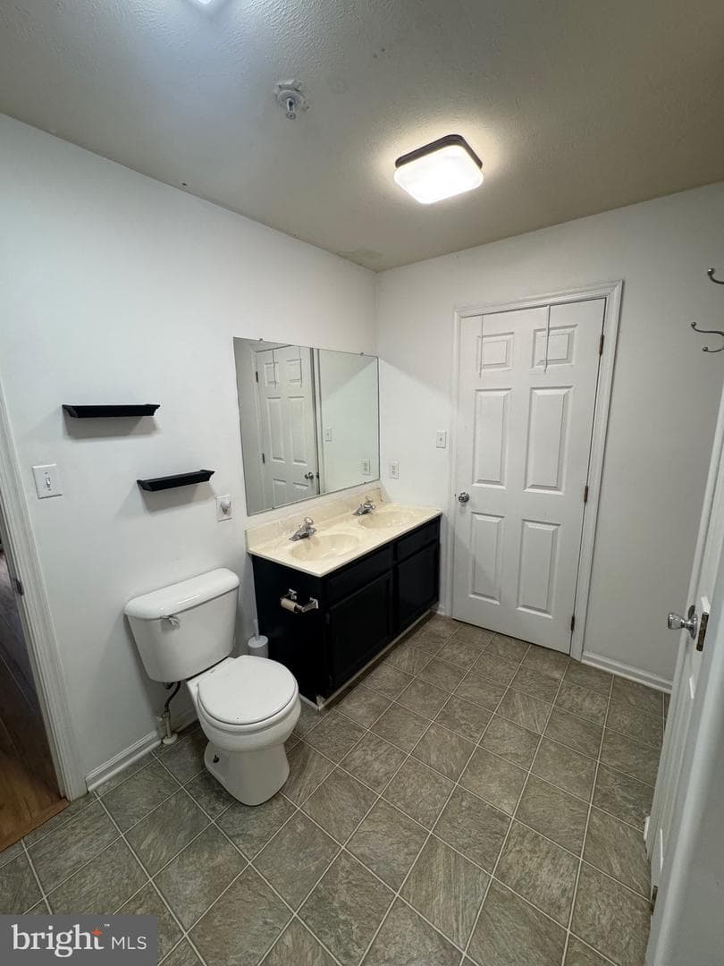 240 Mike Drive photo 20