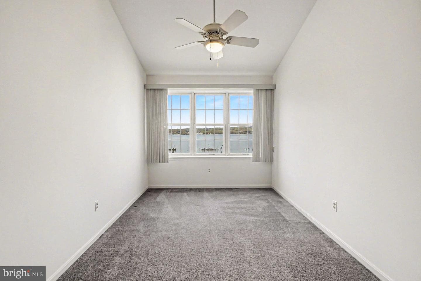 8 Owens Landing Court photo 16