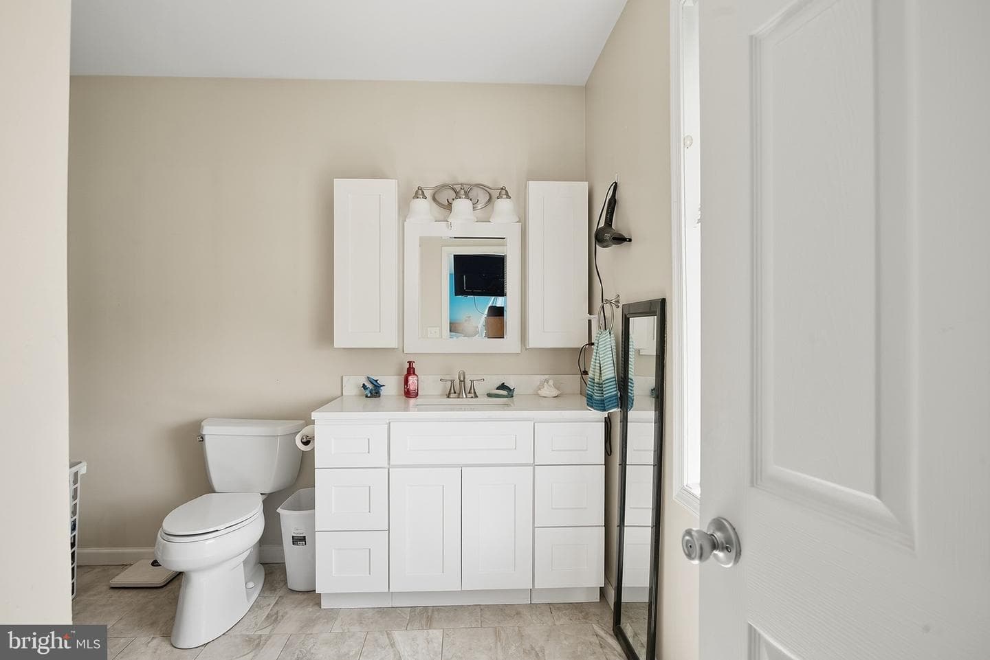 14 W Walnut Street photo 22