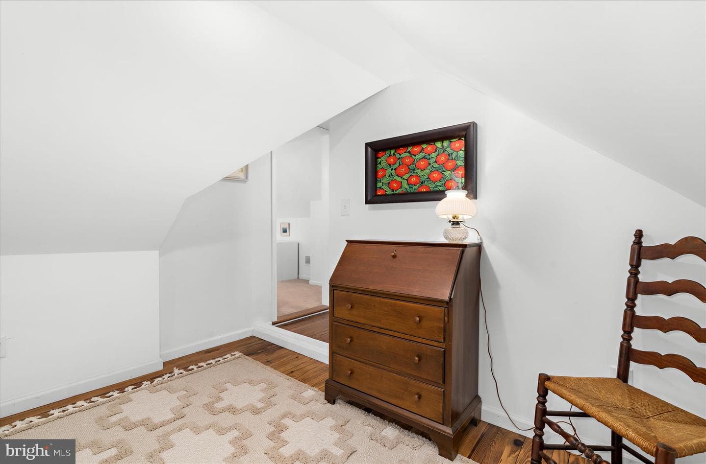 8 Anglewood Avenue photo 30