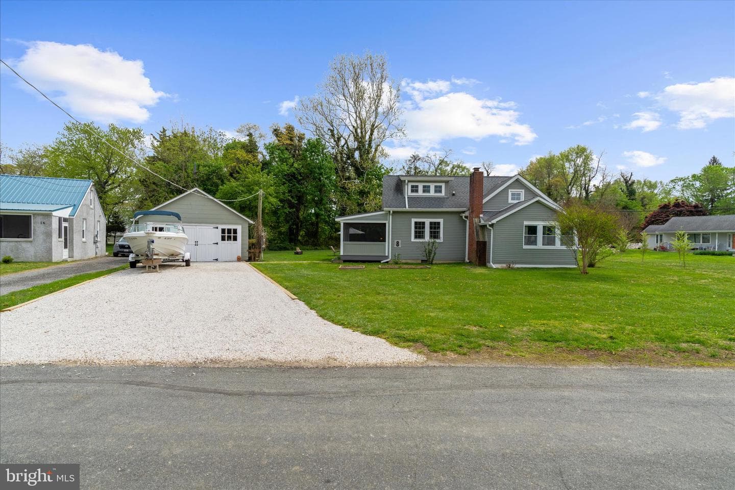 8 Anglewood Avenue photo 35