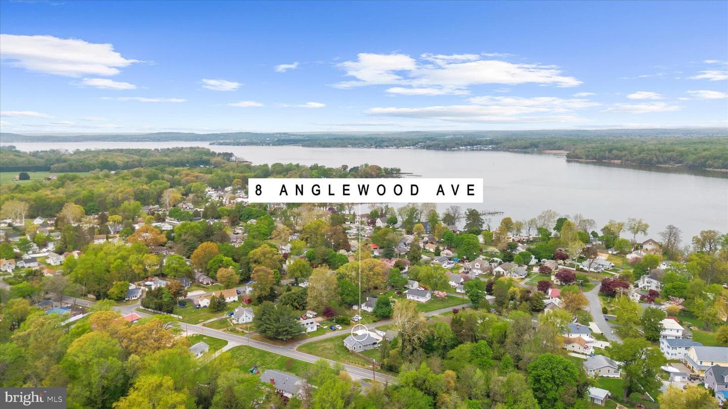 8 Anglewood Avenue photo 45