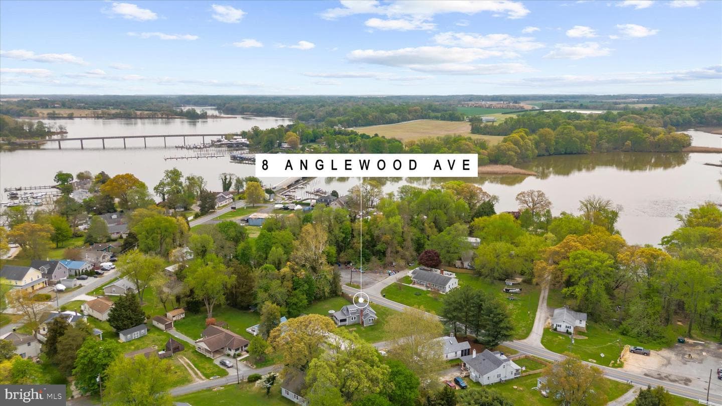 8 Anglewood Avenue photo 55
