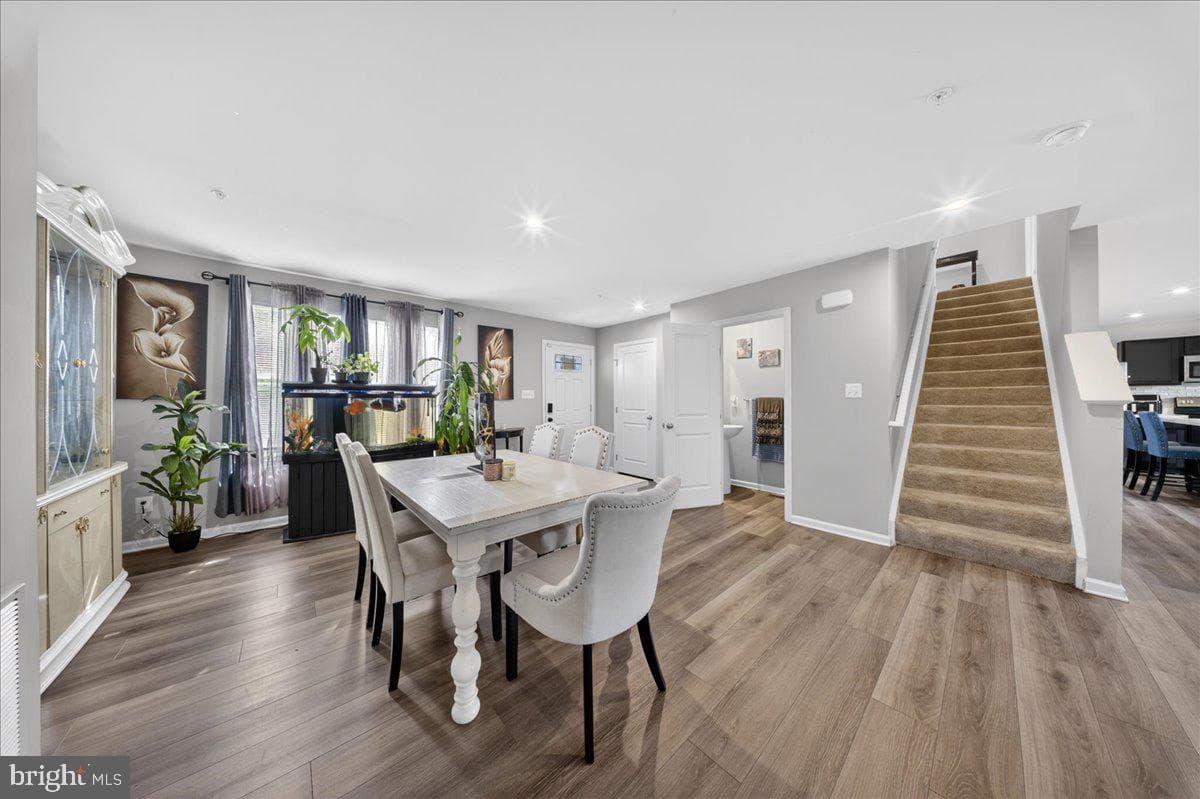 2 Ridgely Forest Drive photo 4