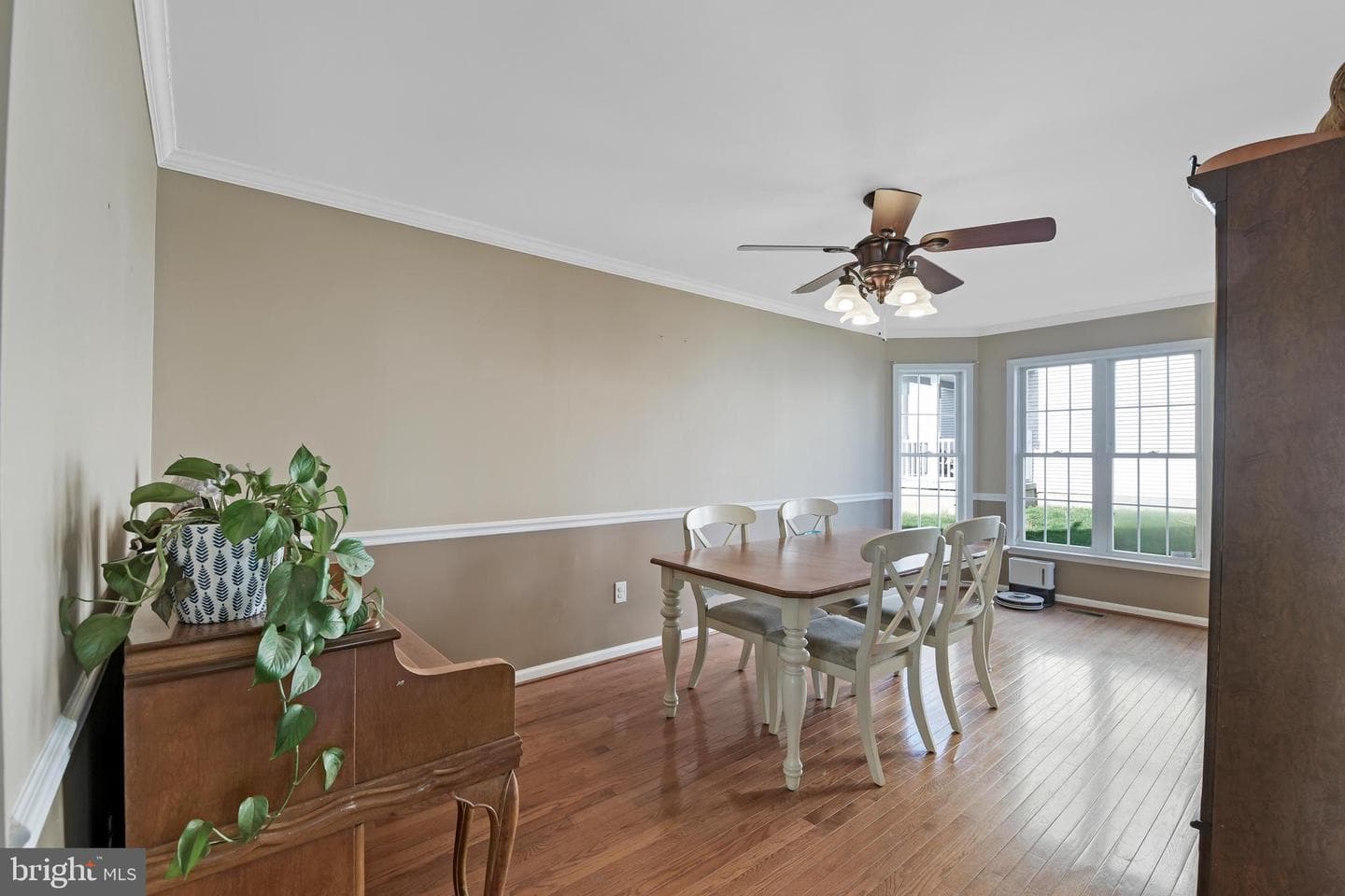 106 Cove Point Way photo 10