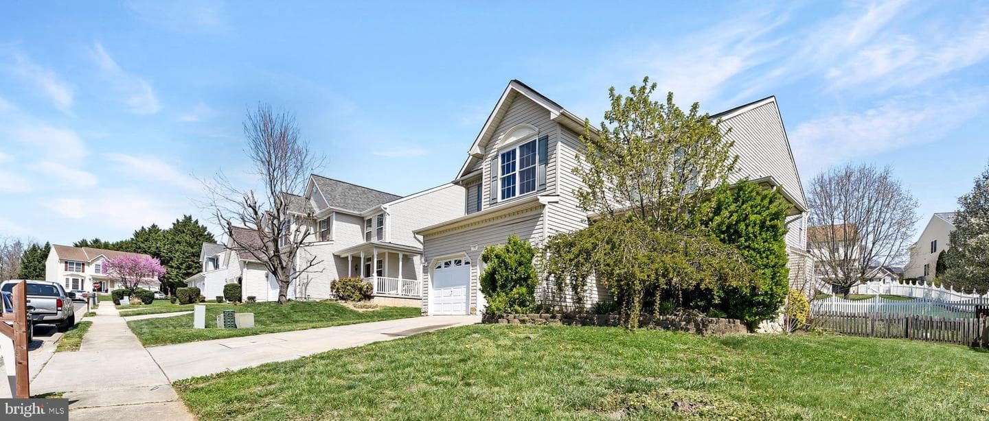 106 Cove Point Way photo 29