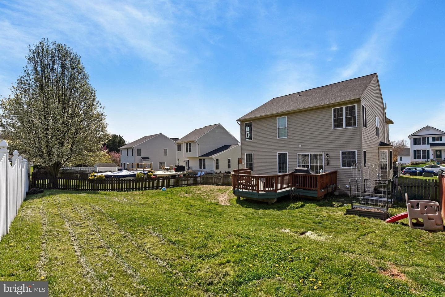 106 Cove Point Way photo 30