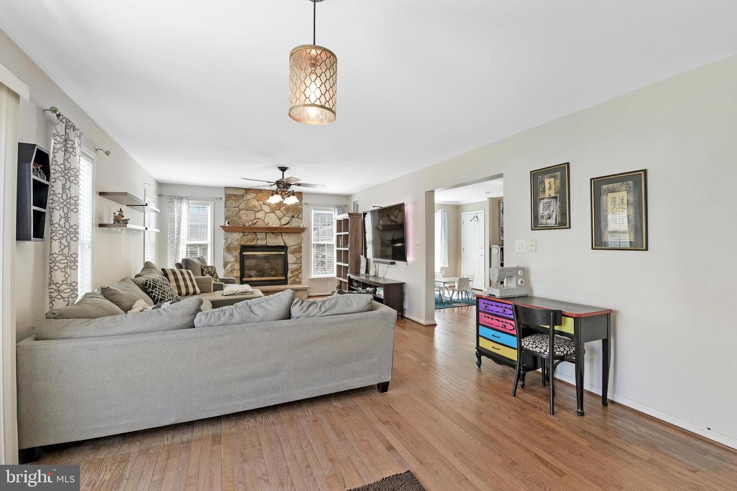 106 Cove Point Way photo 8