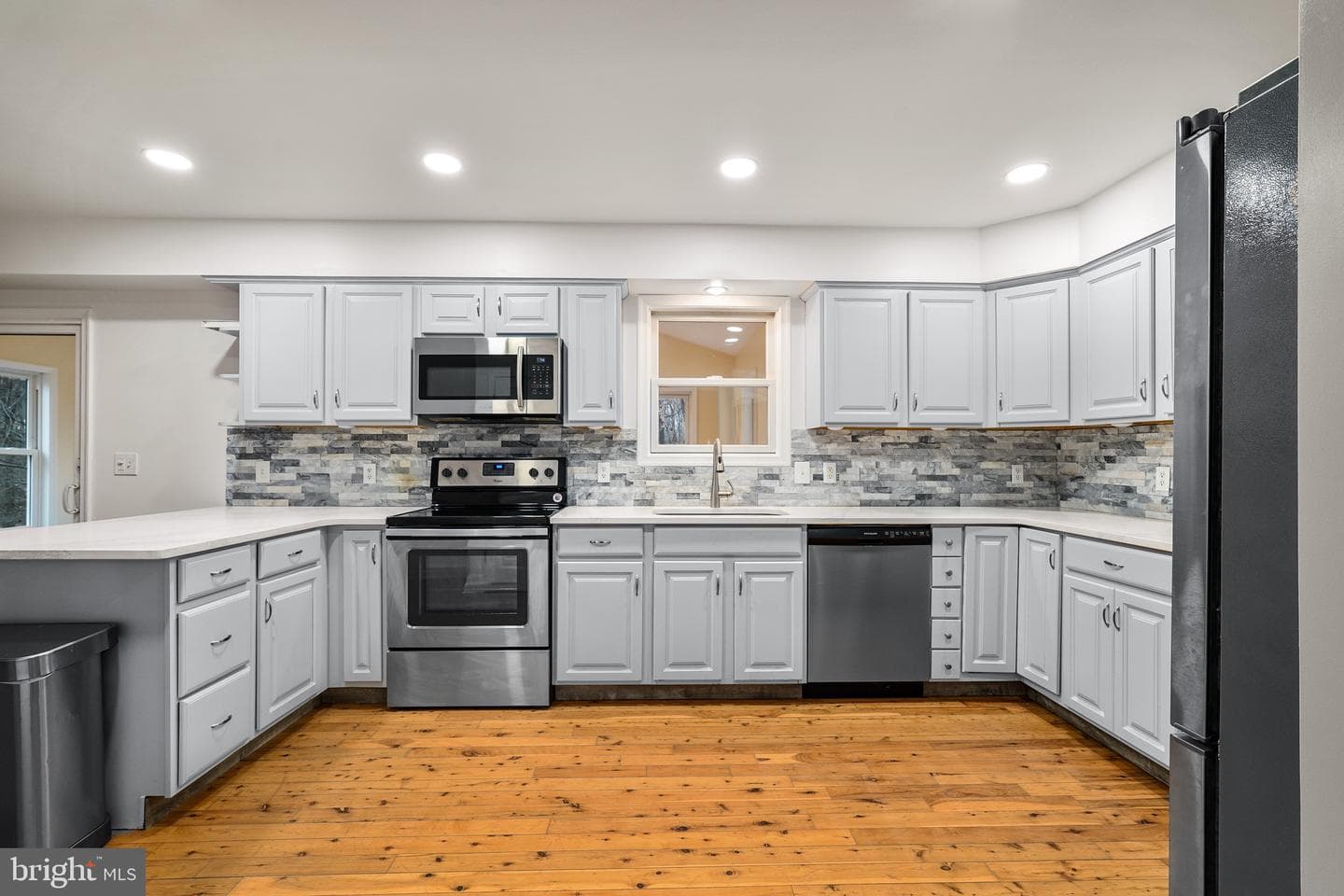 64 Barnett Drive photo 10