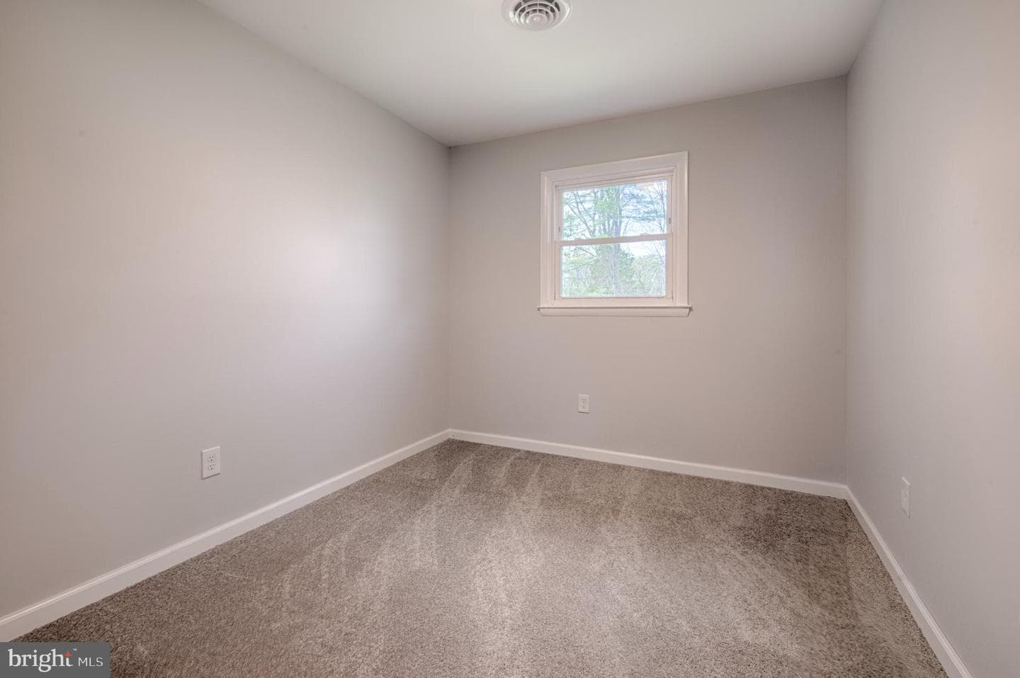 17 Foxtail Drive photo 15