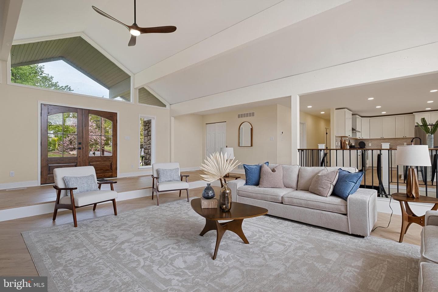 192 Rolling Avenue photo 12