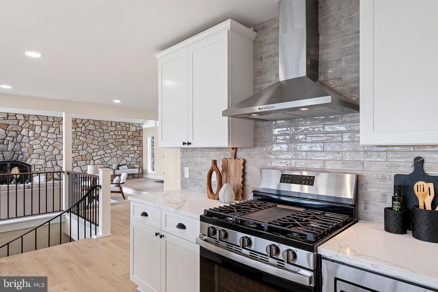192 Rolling Avenue photo 22