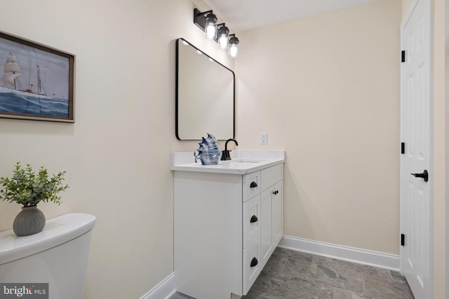 192 Rolling Avenue photo 51