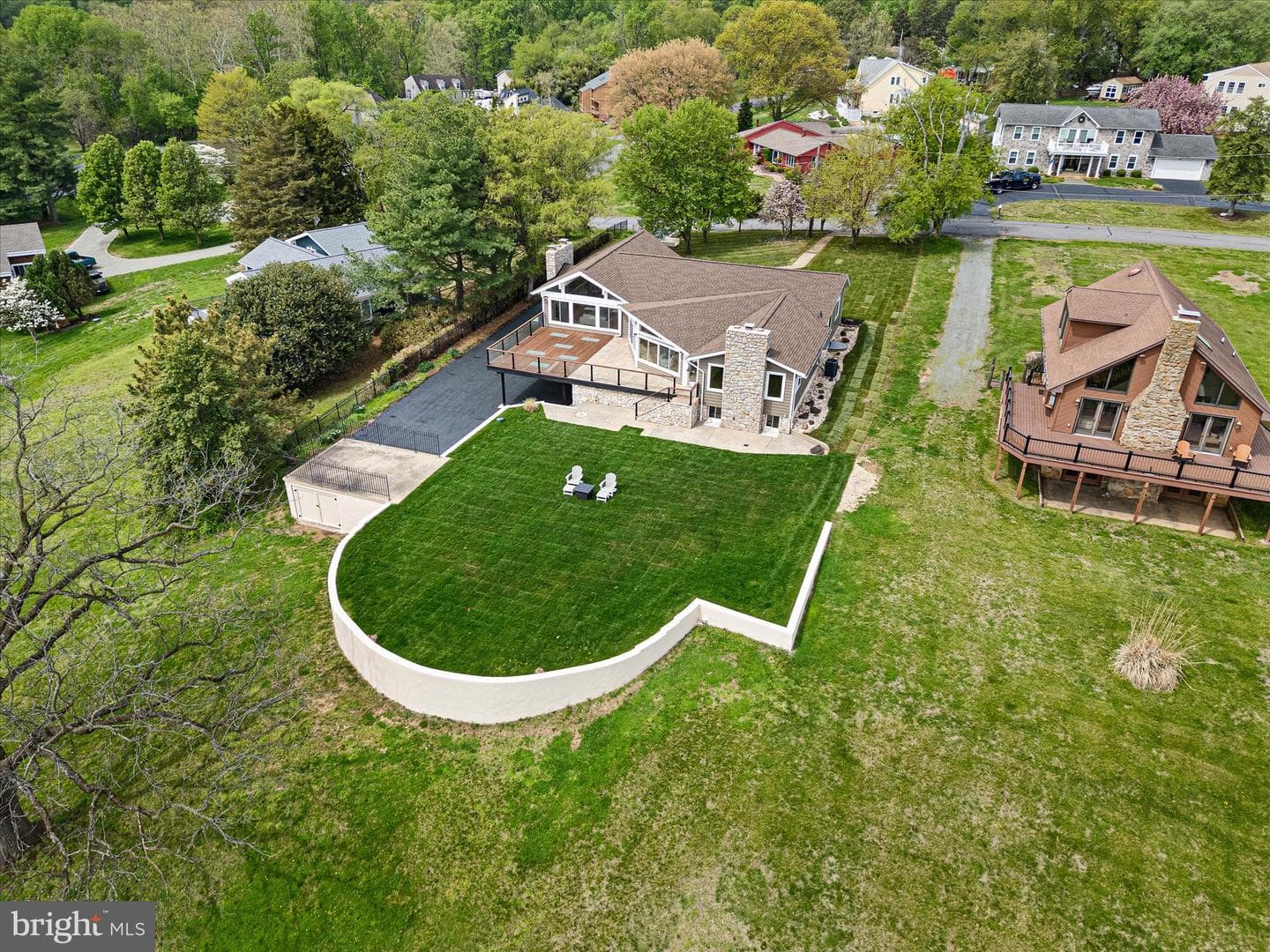 192 Rolling Avenue photo 65