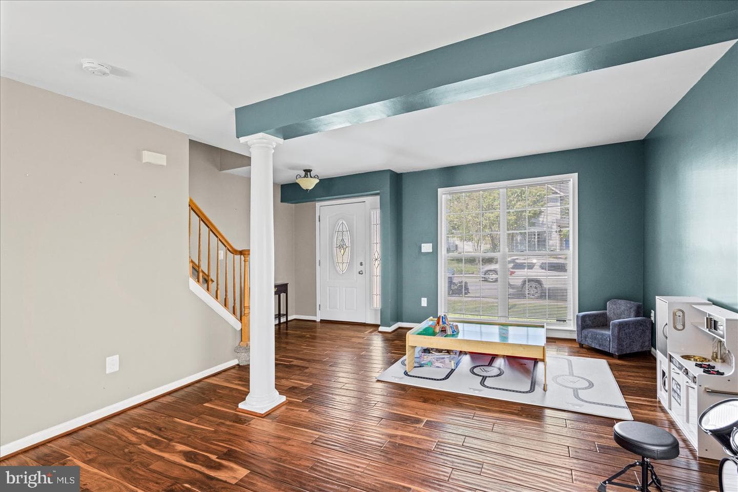 111 Cove Point Way photo 8