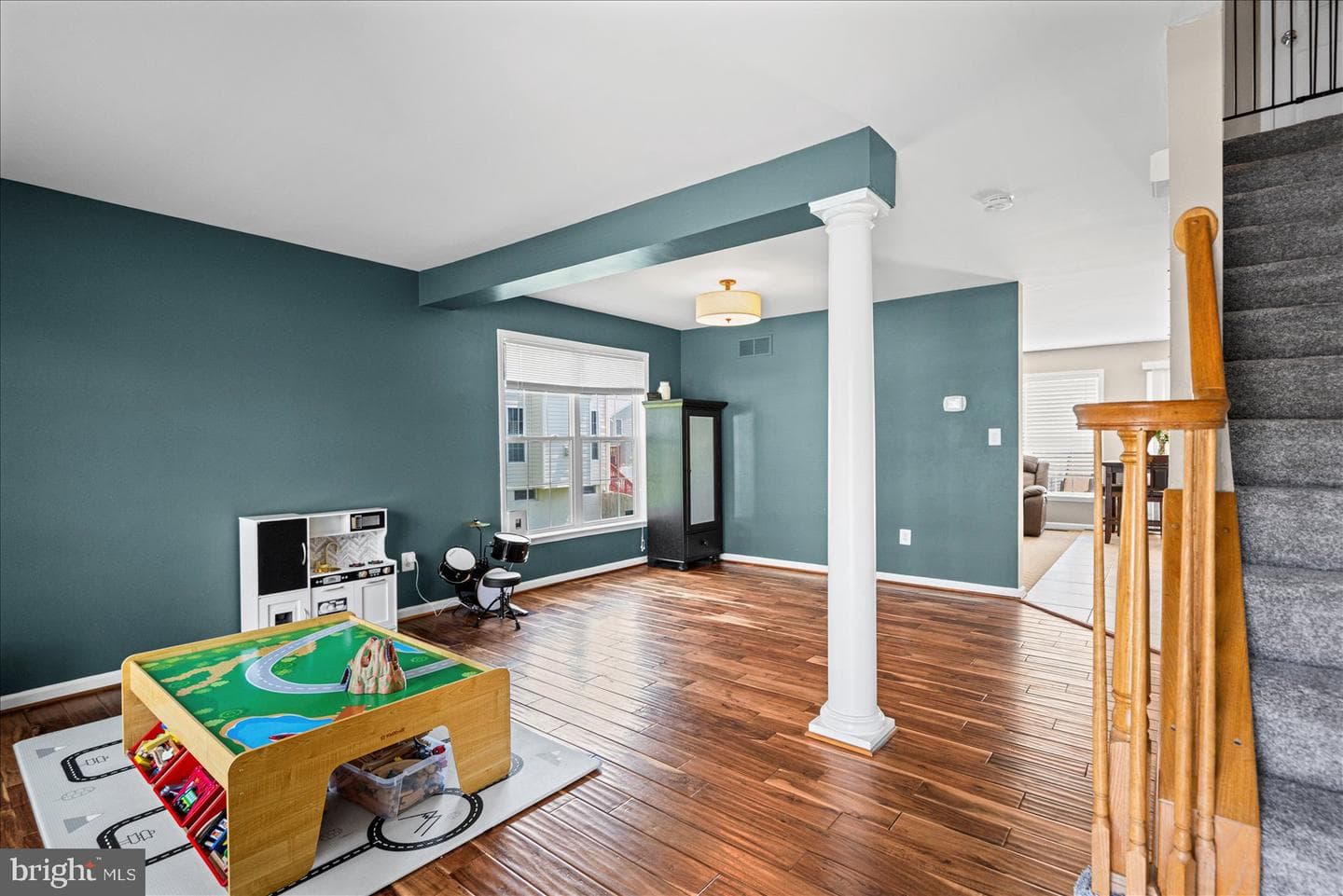 111 Cove Point Way photo 9