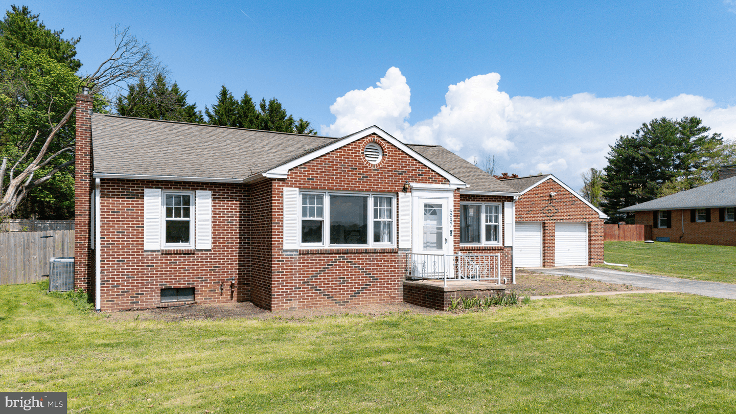 5987 Telegraph Road photo 11