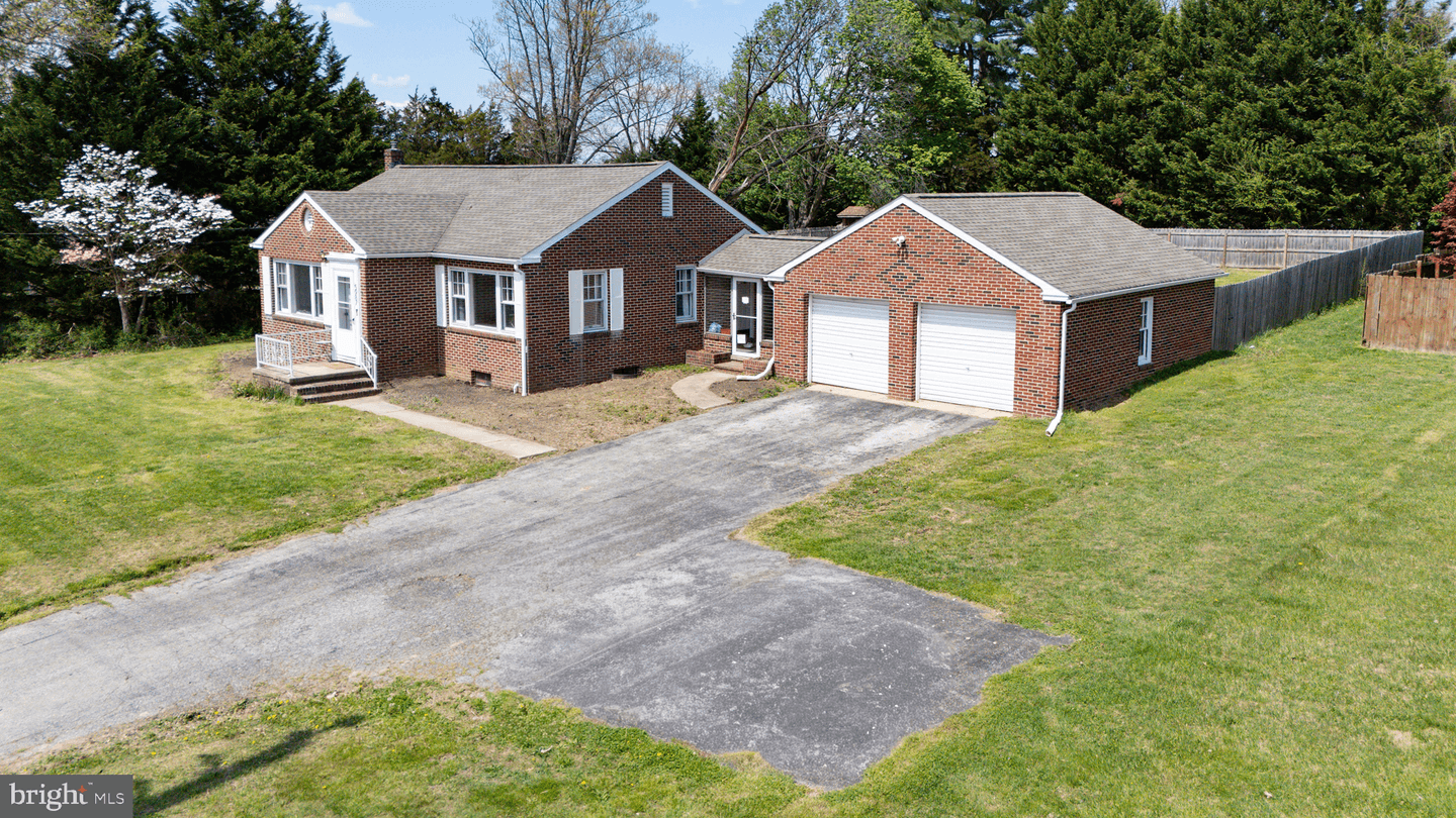 5987 Telegraph Road photo 12