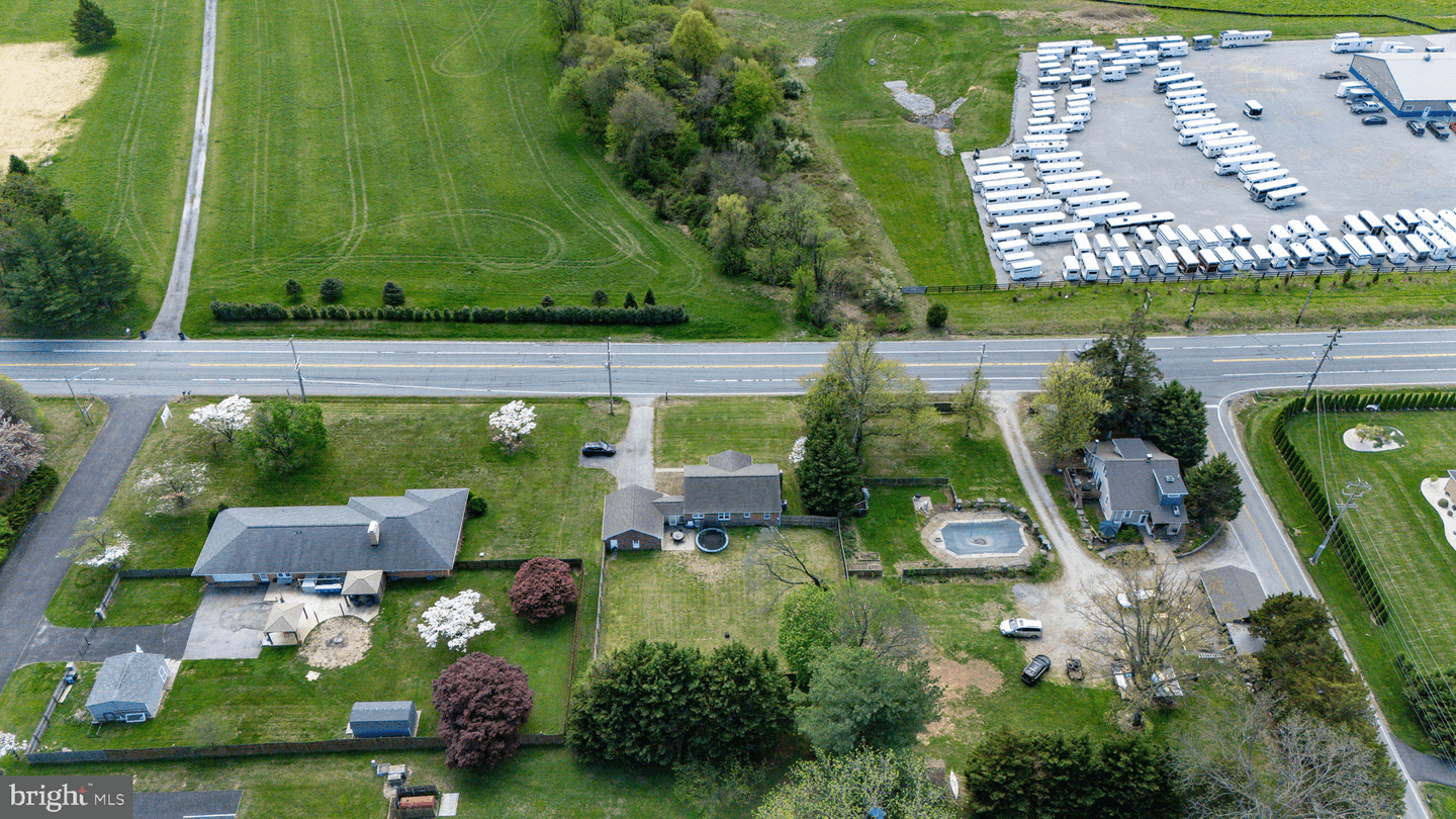 5987 Telegraph Road photo 6