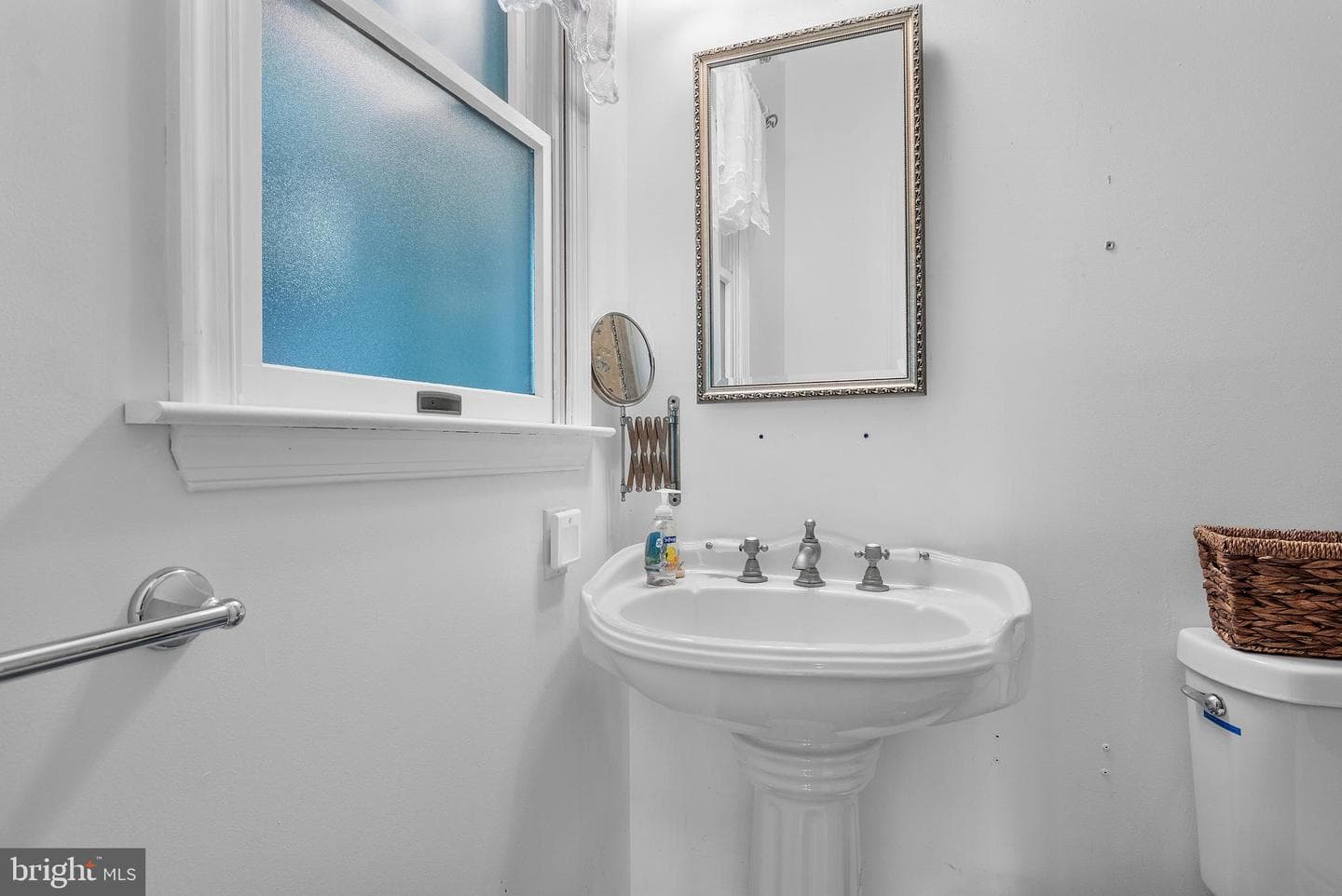 143 Clemencia Road photo 23