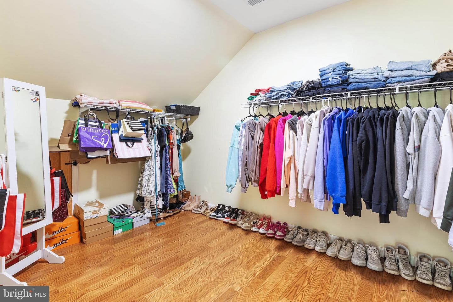 143 Clemencia Road photo 48