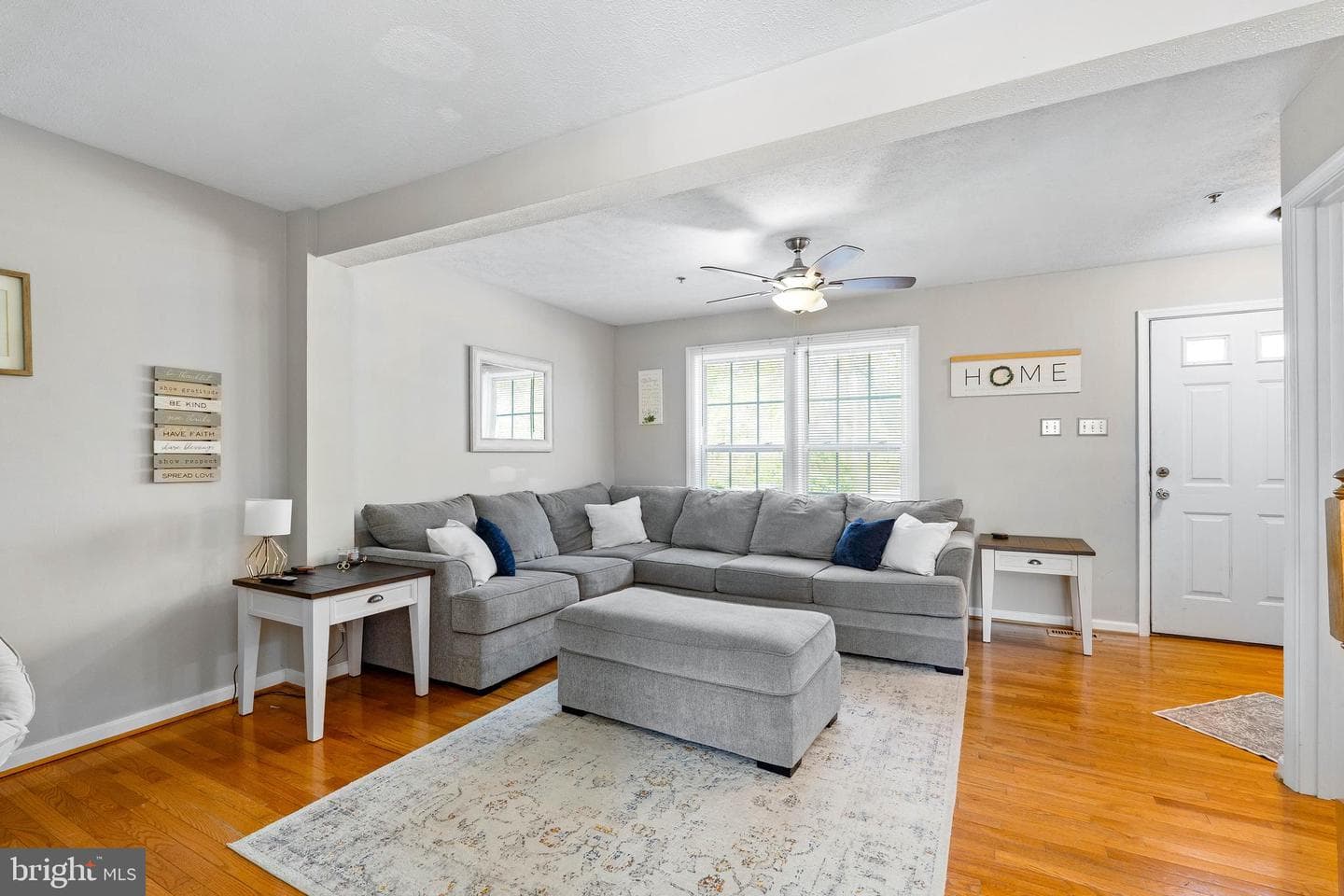 72 Hickory Lane photo 4