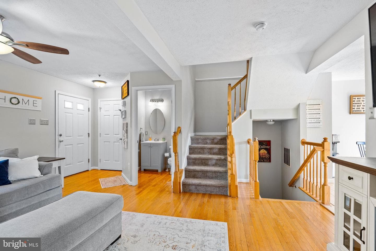 72 Hickory Lane photo 5