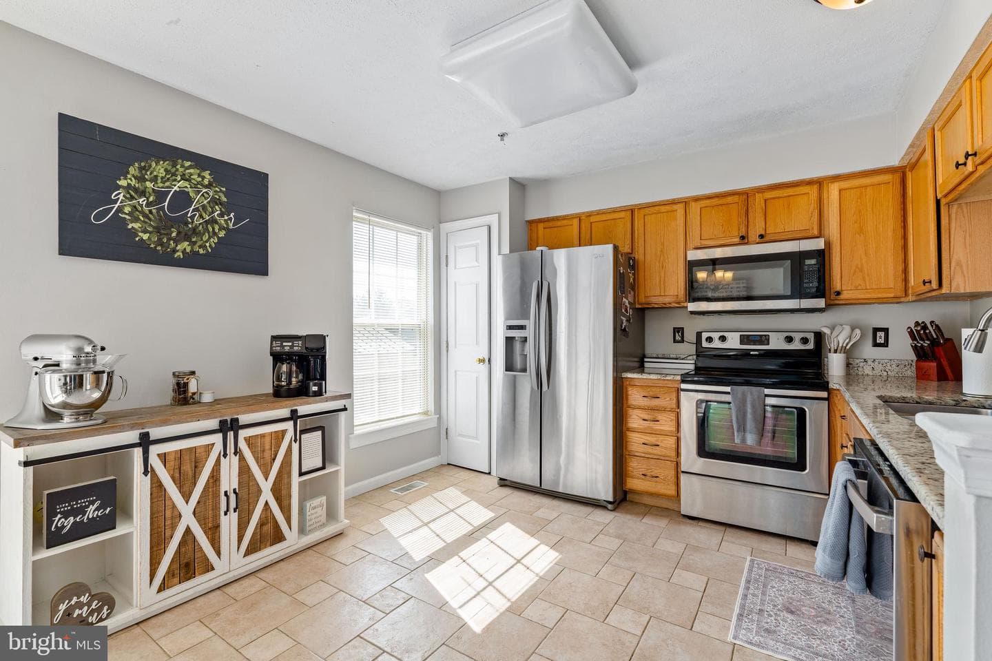 72 Hickory Lane photo 8