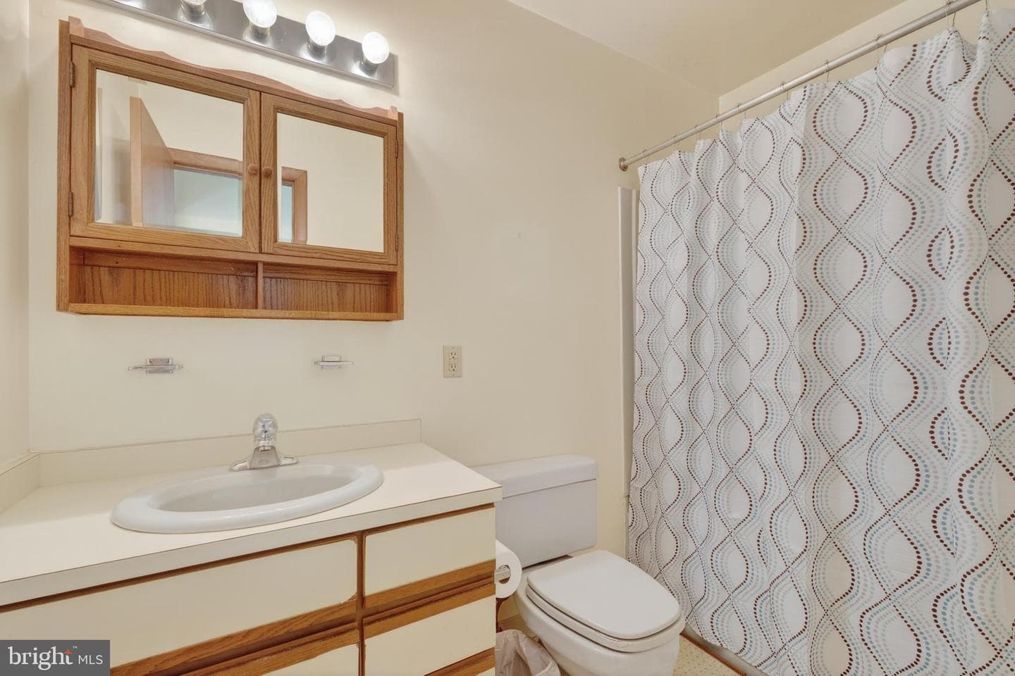 9 Drake Road photo 20